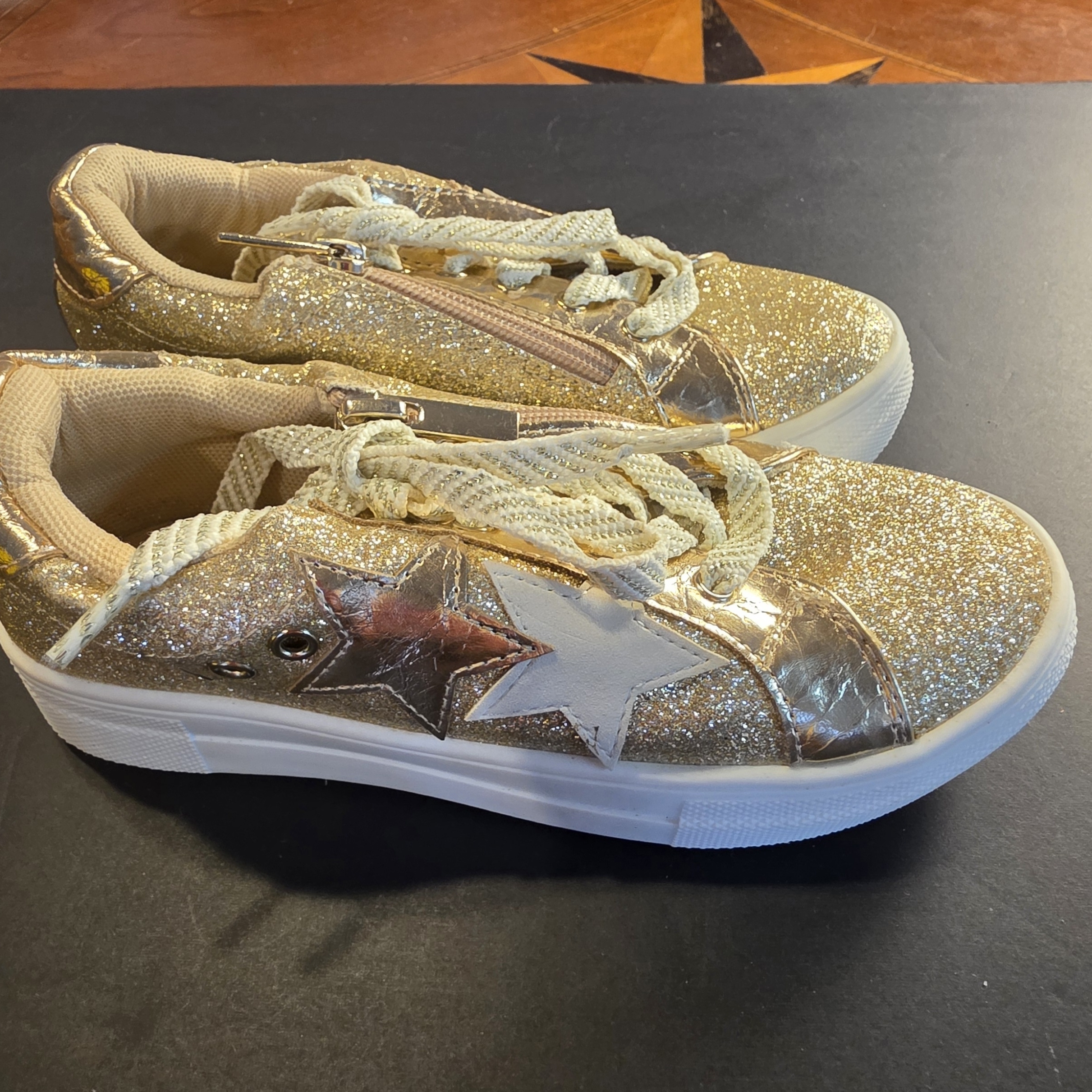 Kids Gold Glitter Star Lace-Up Sneakers
